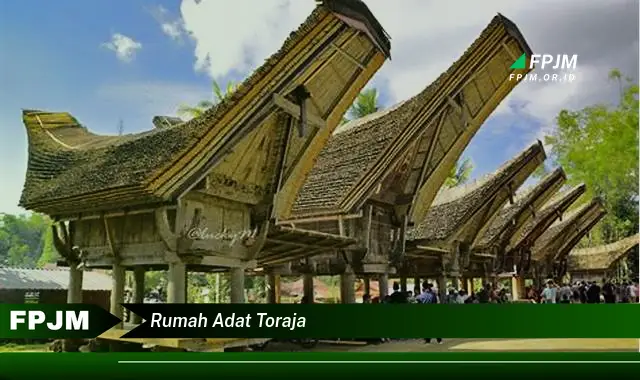 rumah adat toraja